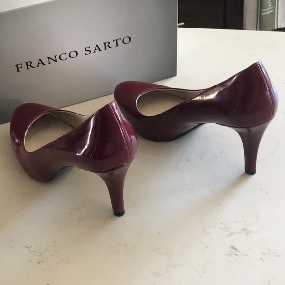 Beautiful Red Pump - Picture 3 of 5